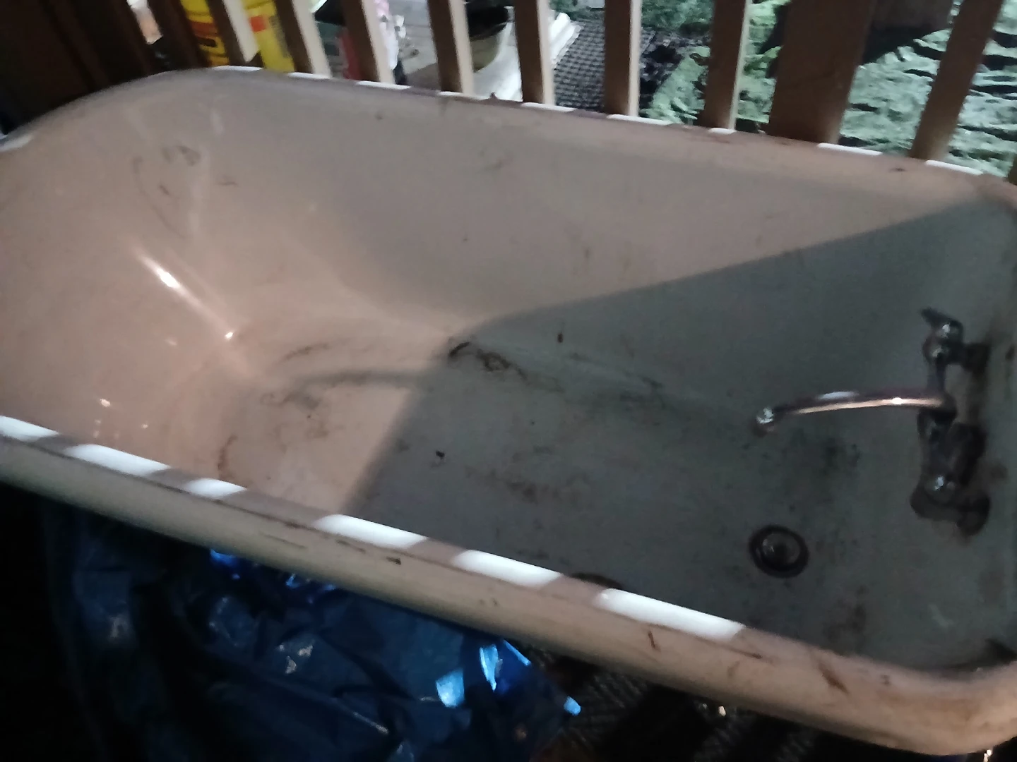 Vintage Bathtub with Faucet - photo 2