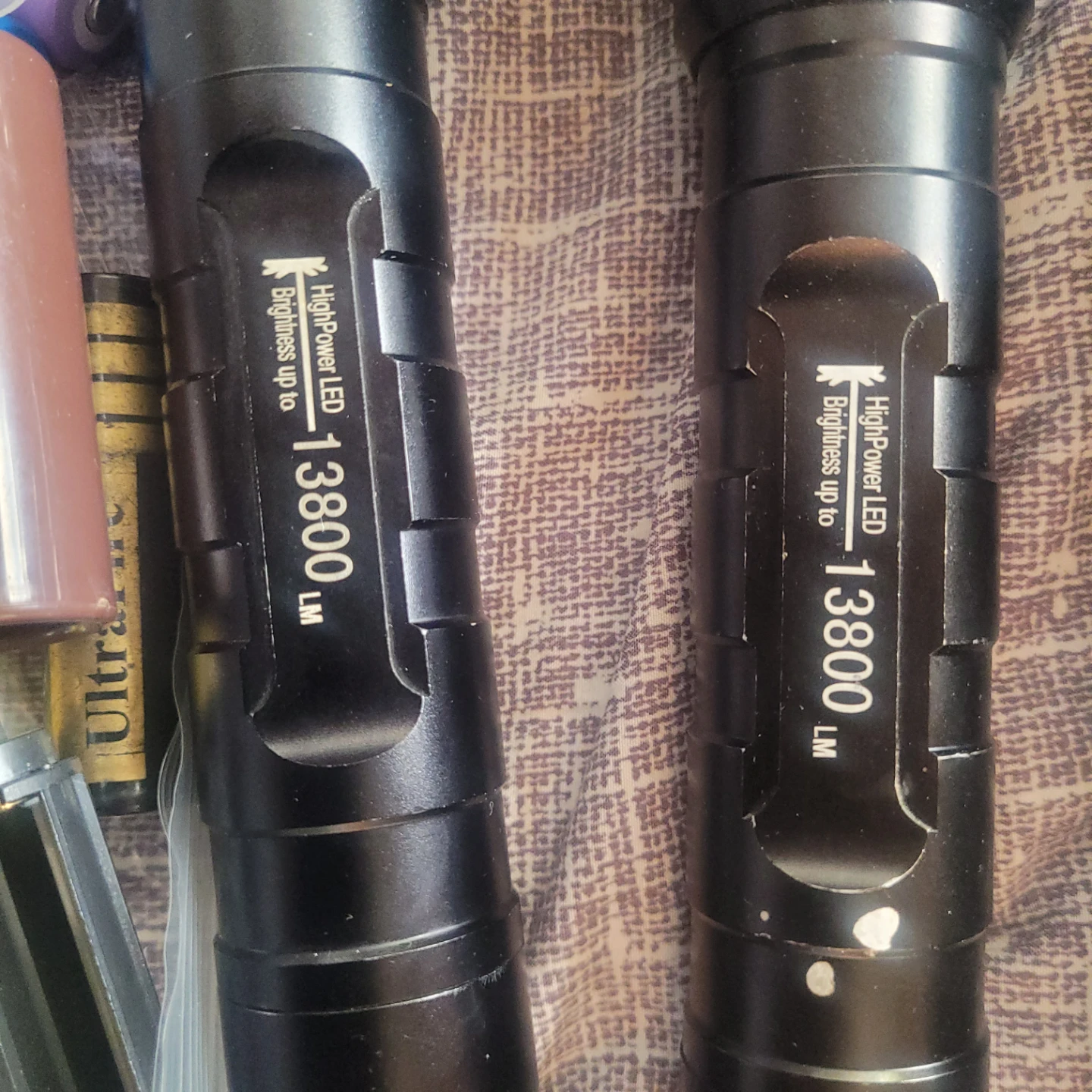 Rechargeable  flashlight  lot most never used - photo 2