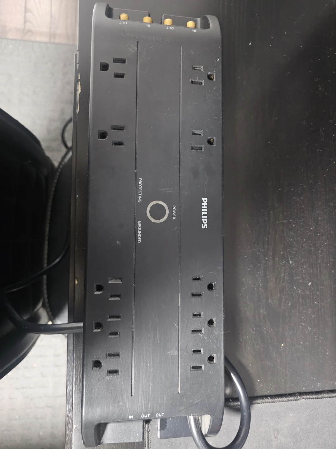Philips Surge Protector Power Strip - photo 4