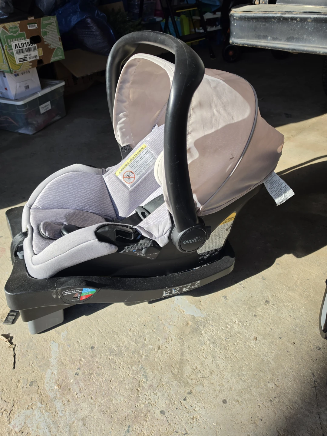 Evenflo Litemax 35 Infant Car Seat and Base - photo 2