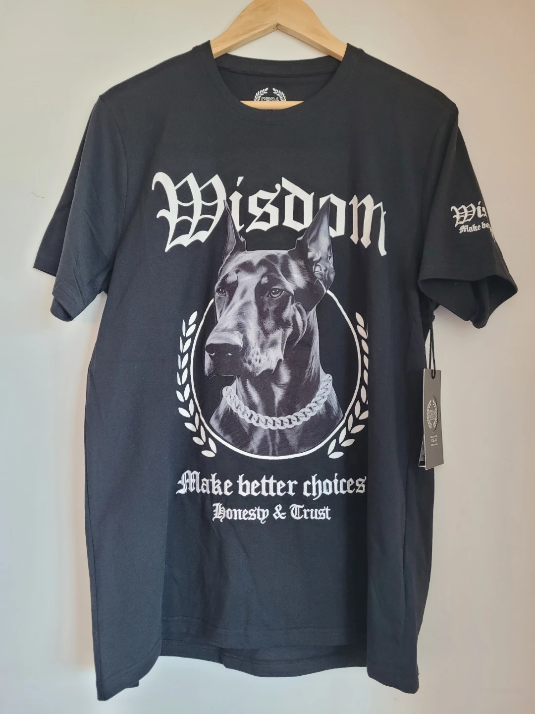 NWT Luxury 24 Edge "Wisdom" Graphic Tee (Size Large)