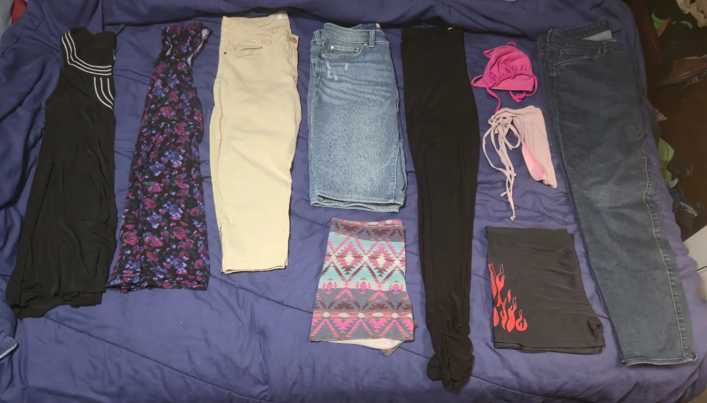Women's Large Clothing lot - photo 4