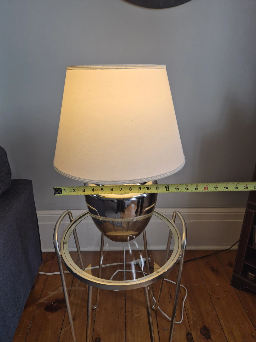 Table Lamp with Silver Base and White Fabric Shade - photo 4