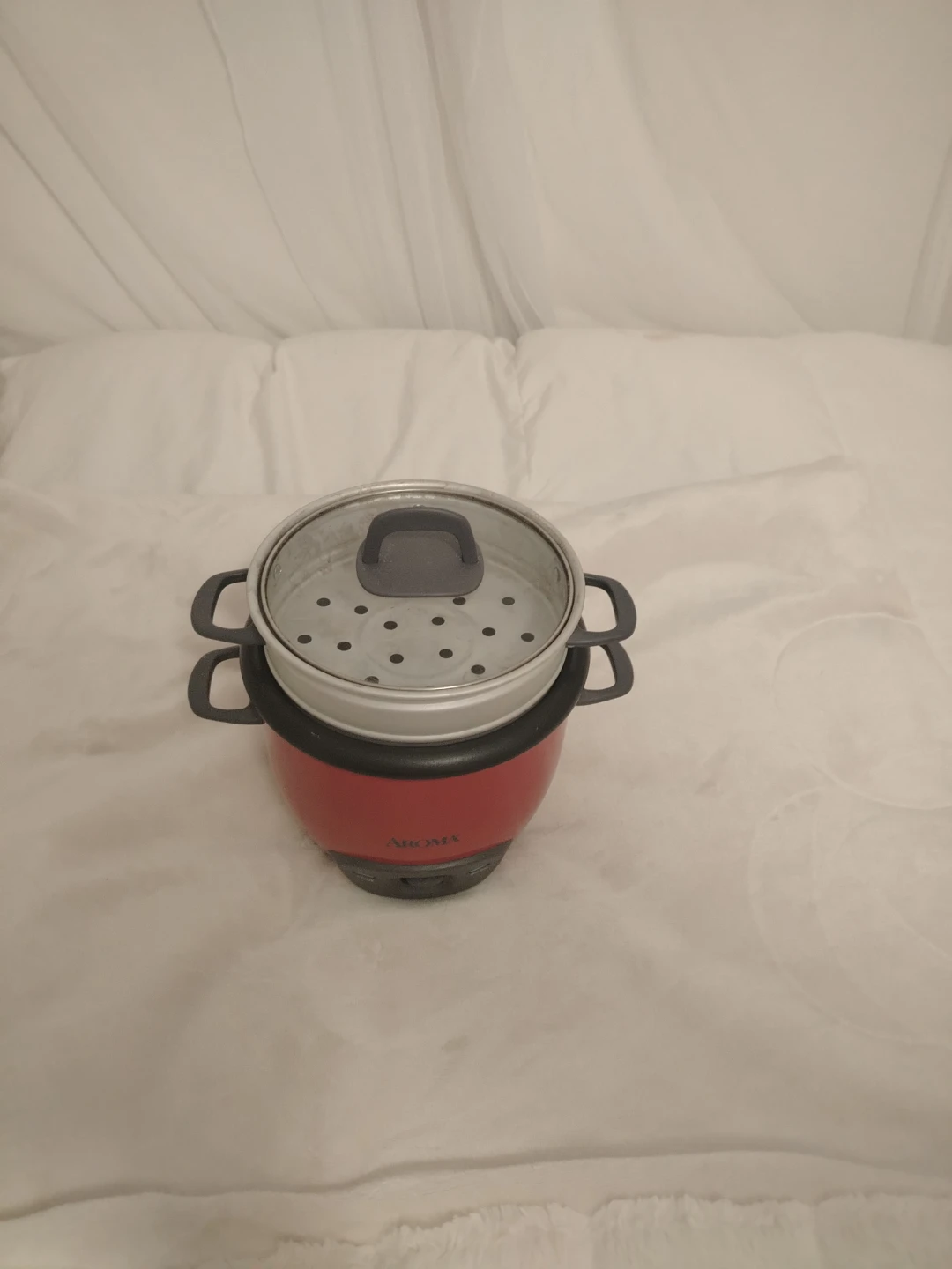 Aroma Rice Cooker with Steamer Basket