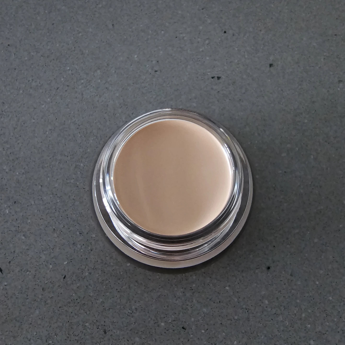SKINFOOD Salmon Darkcircle Concealer Cream No. 01 Salmon Light - photo 3