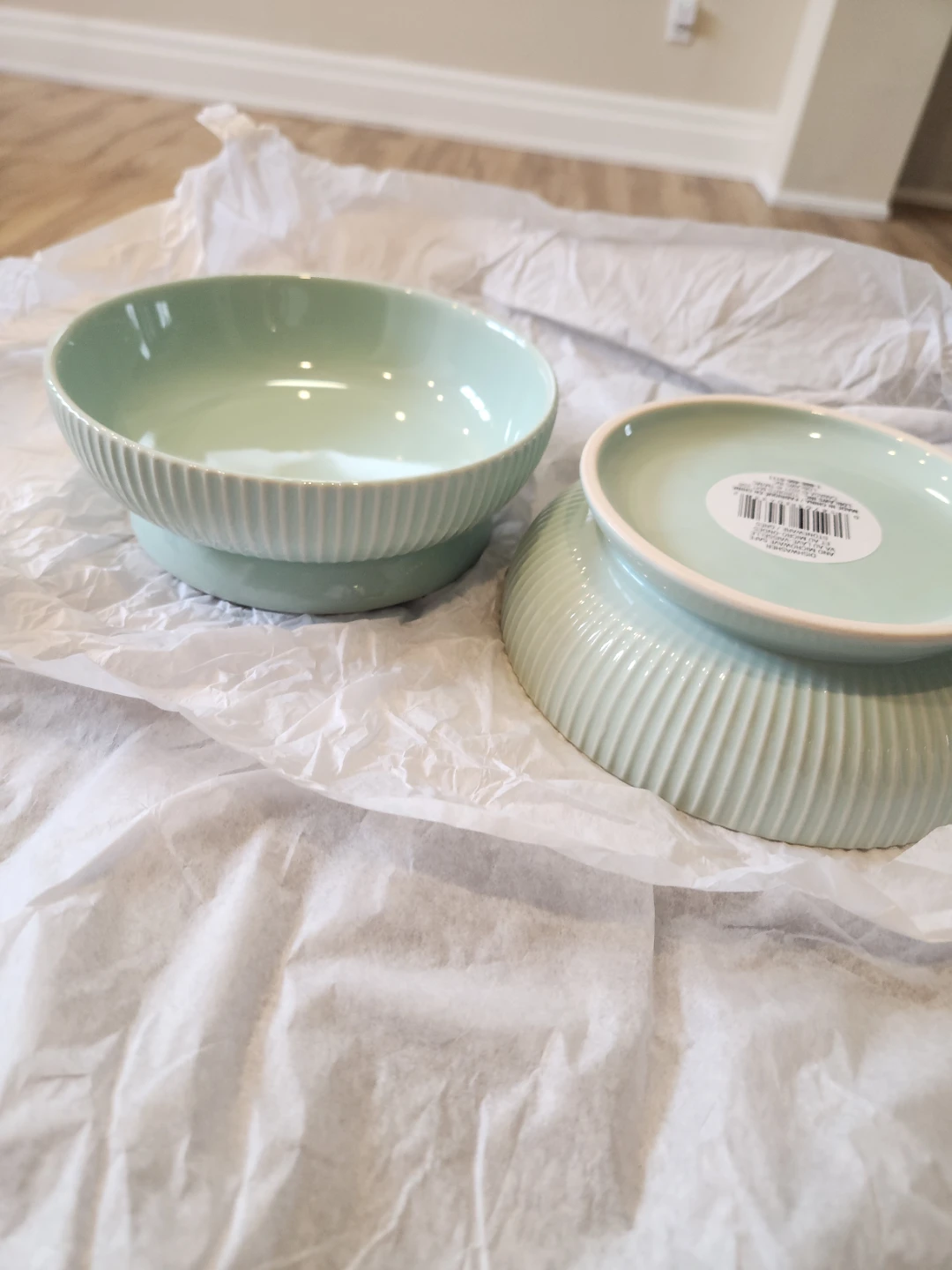Set of 2 Green Ceramic Bowls