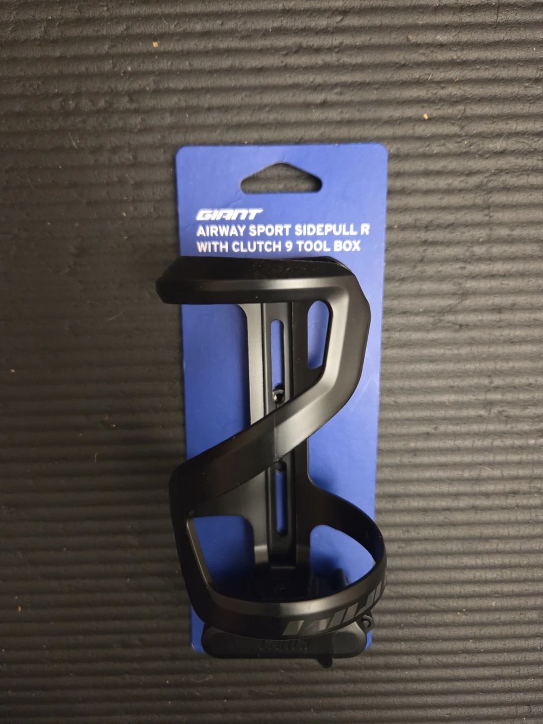 Giant Airway Sport Sidepull R Bottle Cage with Clutch 9 Tool Box