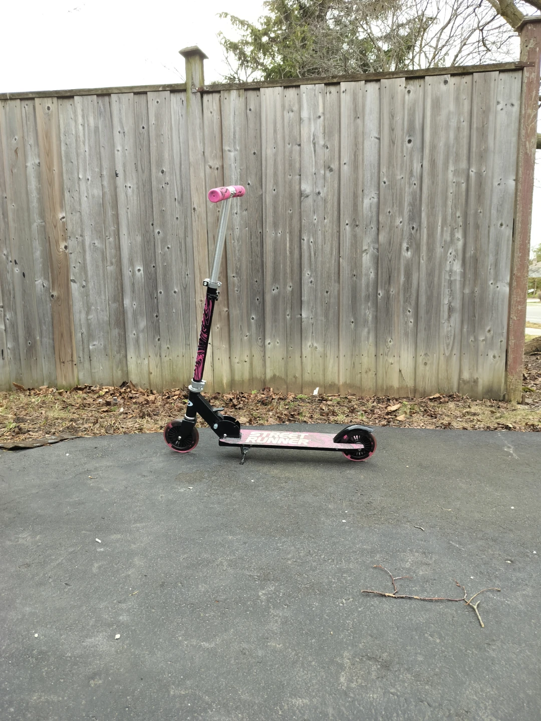 Pink Street Runner Scooter