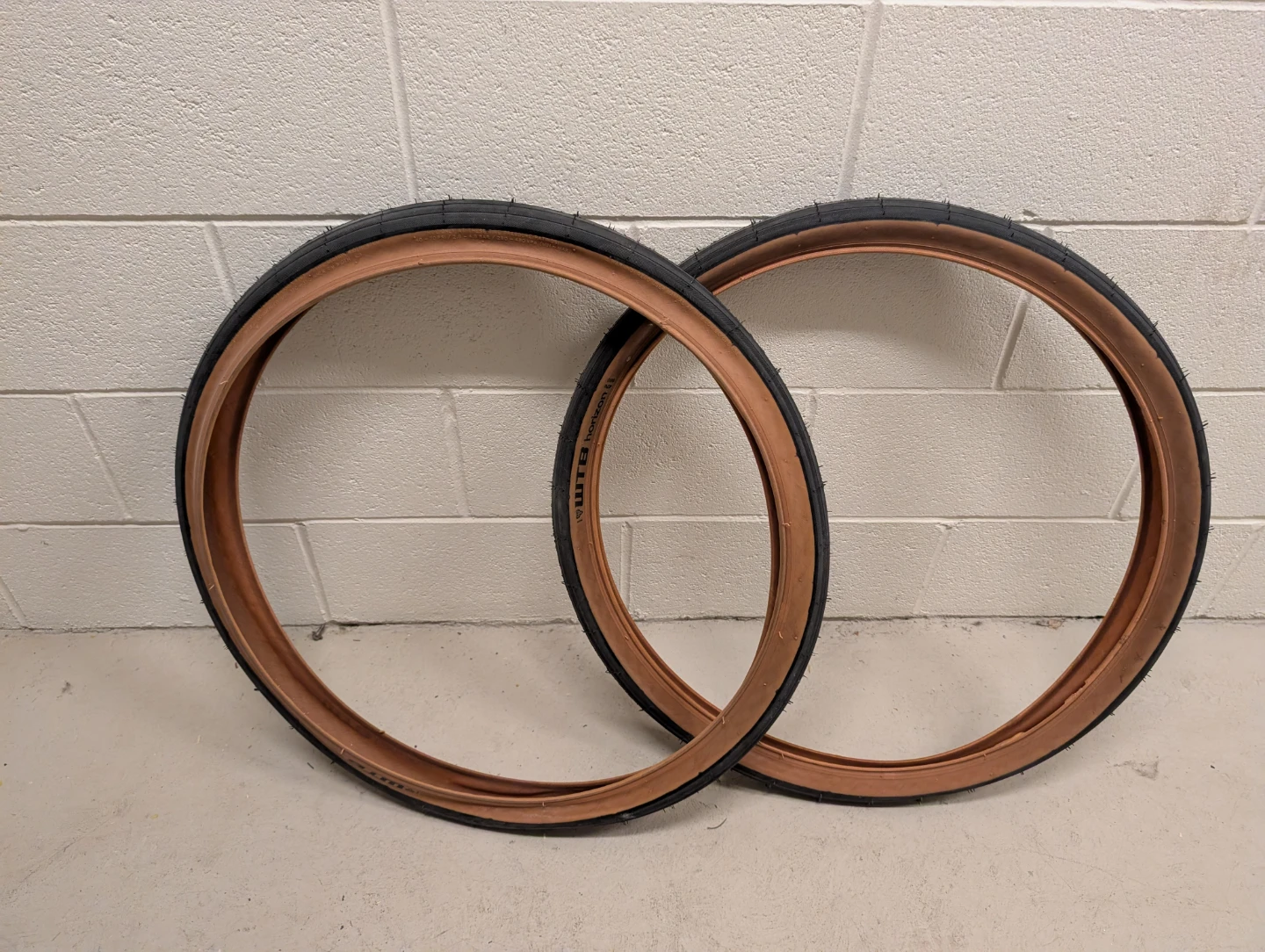 WTB Horizon 650x47c Tires (Set of 2)