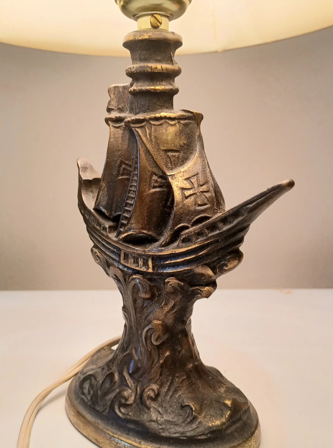 Vintage Galleon Ship Table Lamp