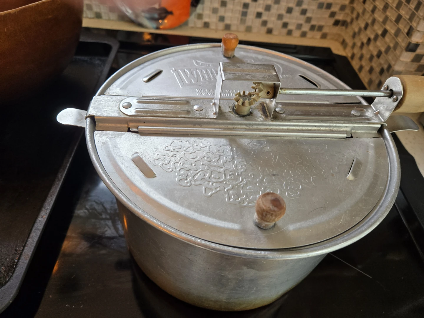 WABASH WHIRLY POP Stovetop Popcorn Popper