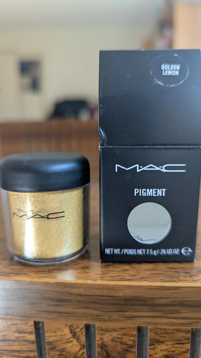 MAC Cosmetics Golden Lemon pigment - photo 4