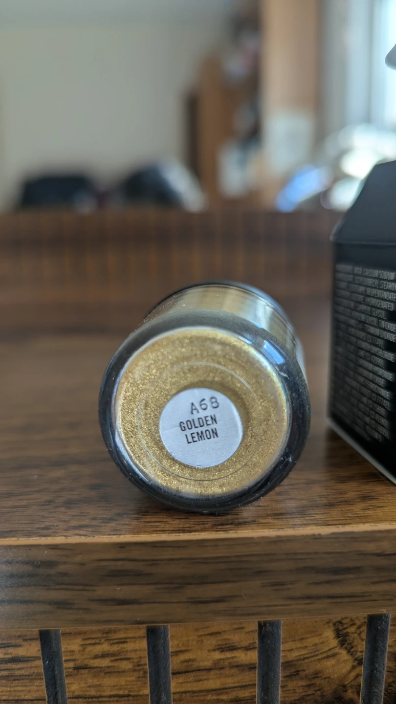 MAC Cosmetics Golden Lemon pigment - photo 5
