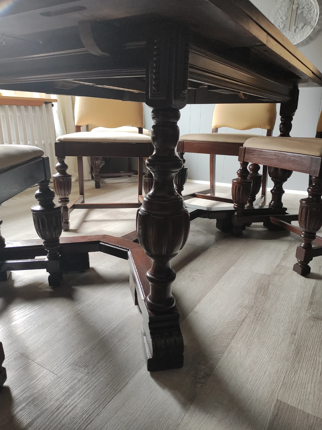 Cherry Wood Dining Table with Ornate Legs - photo 2