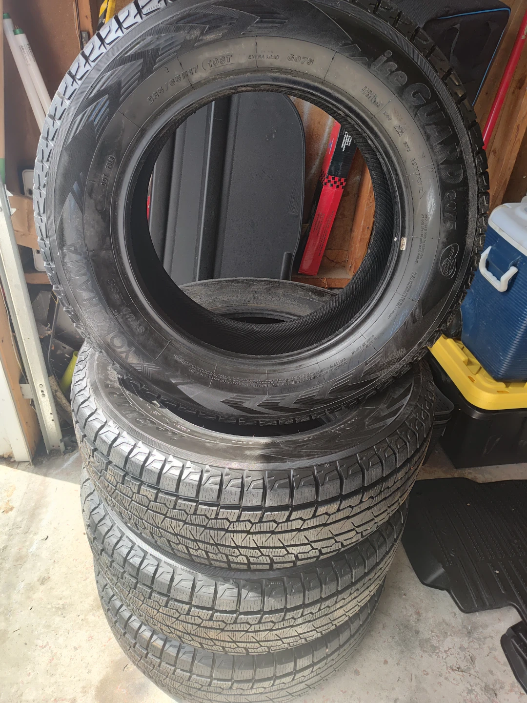 Yokohama IceGUARD G075 Winter Tires - 235/65R17 - photo 2