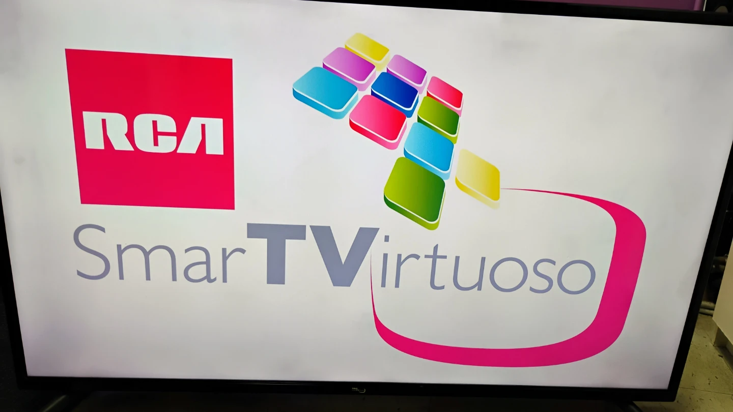 RCA 50" Ultra HD Smart TV - photo 2