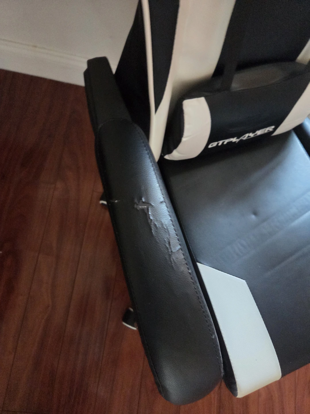 Gaming chair - photo 3