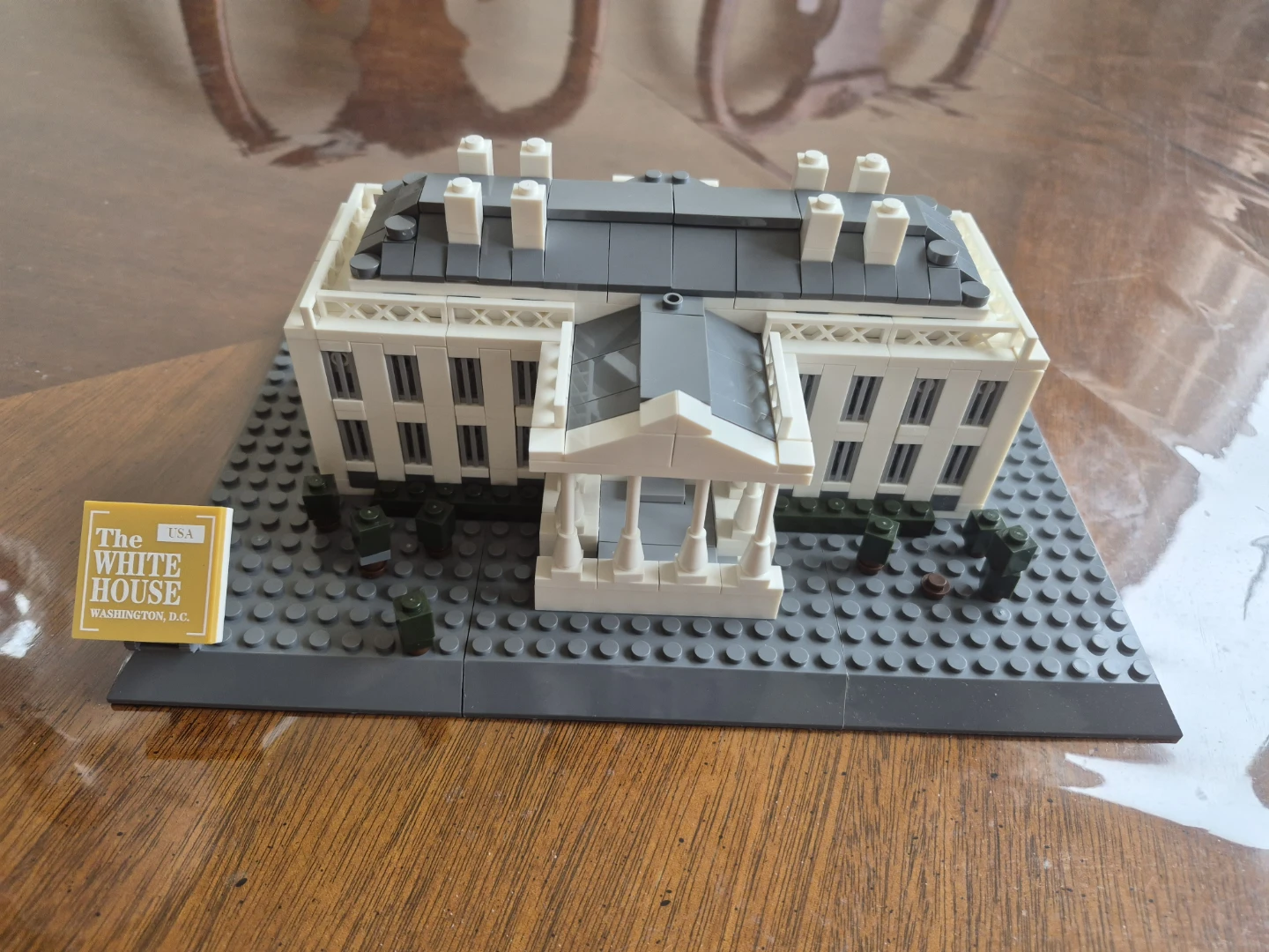 LEGO The White House Model