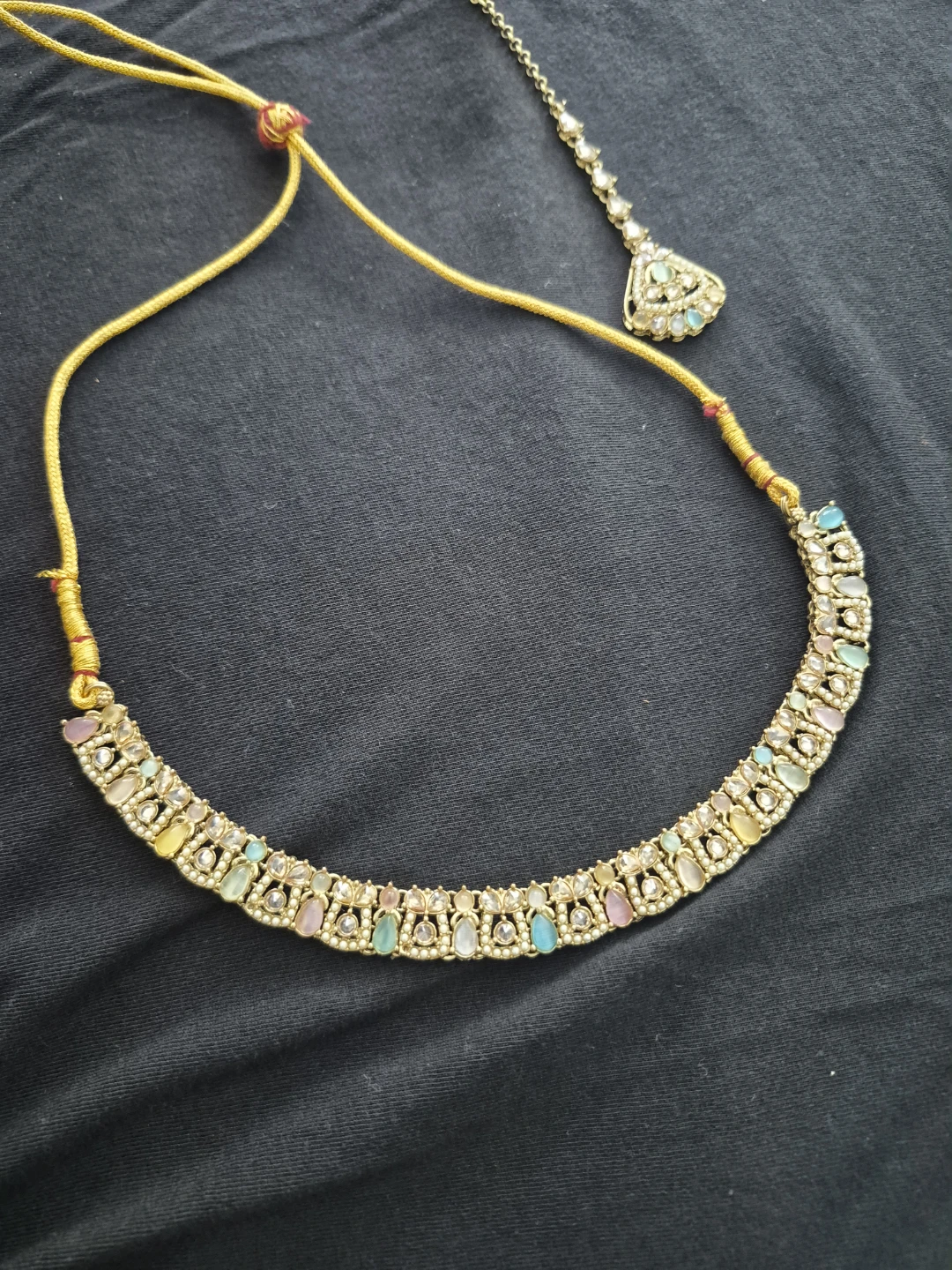 Multi-coloured Gemstone Necklace and Earrings Set with Tikka - photo 3