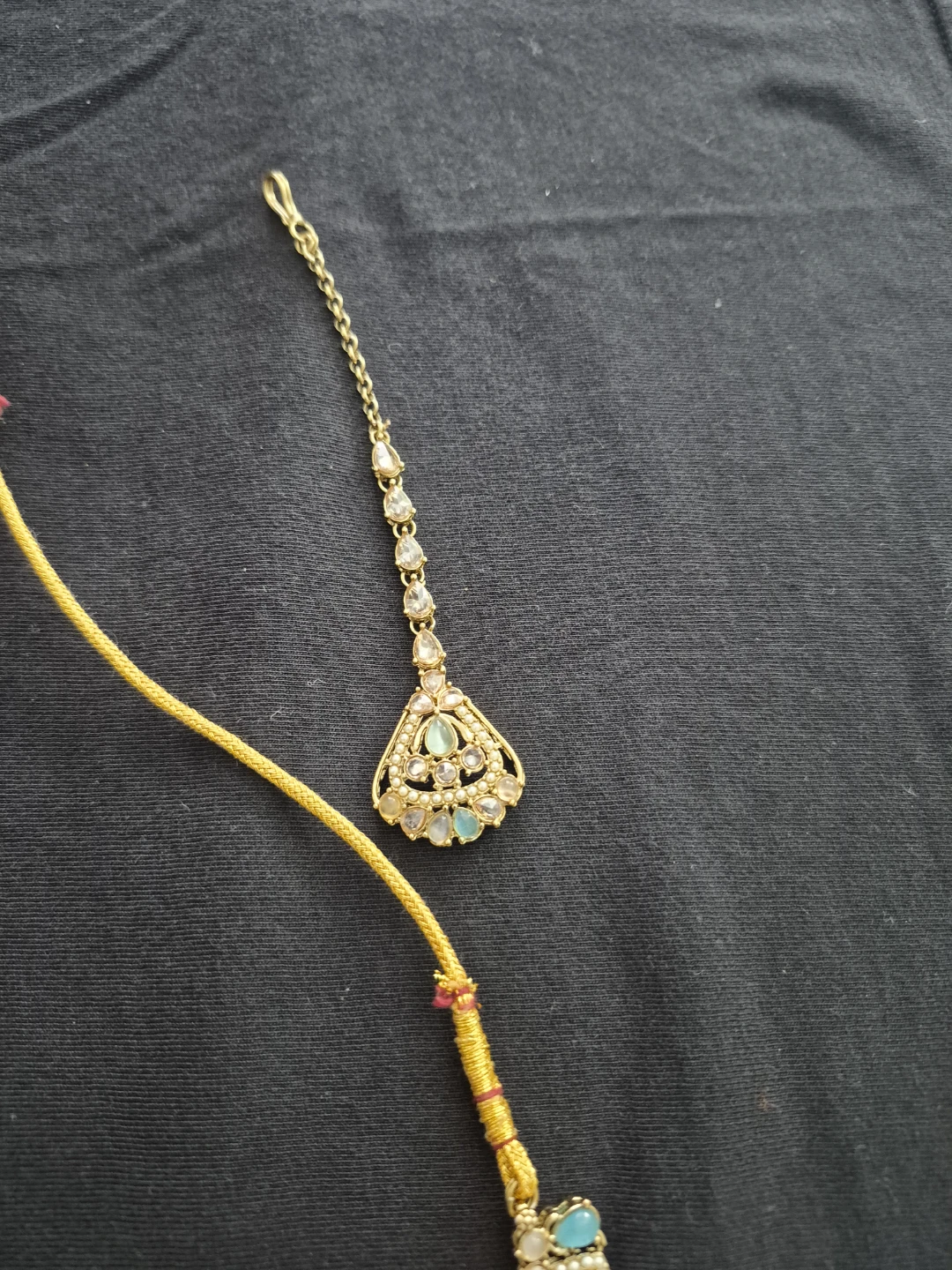 Multi-coloured Gemstone Necklace and Earrings Set with Tikka - photo 4