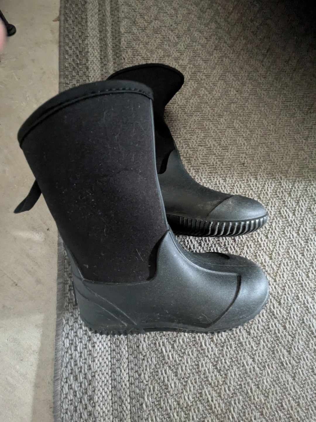 Outbound Women's Rain Boots Kid Size 6