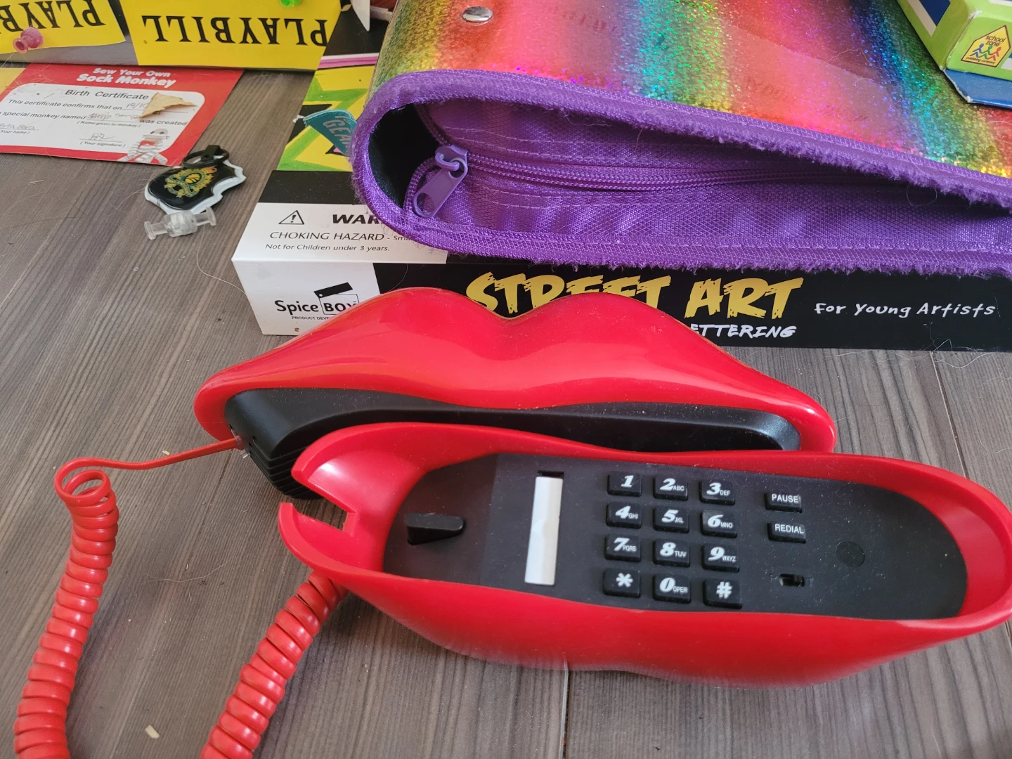 Red Lips Novelty Telephone - photo 5