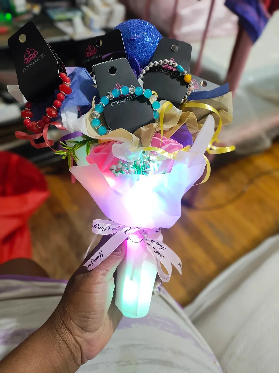 🌱 Jewelry gift bagl Little girls  light up Bouquet new - photo 3