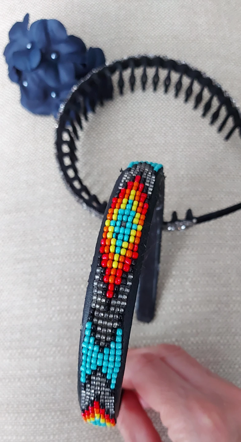 Bundle of hair accessories - photo 2