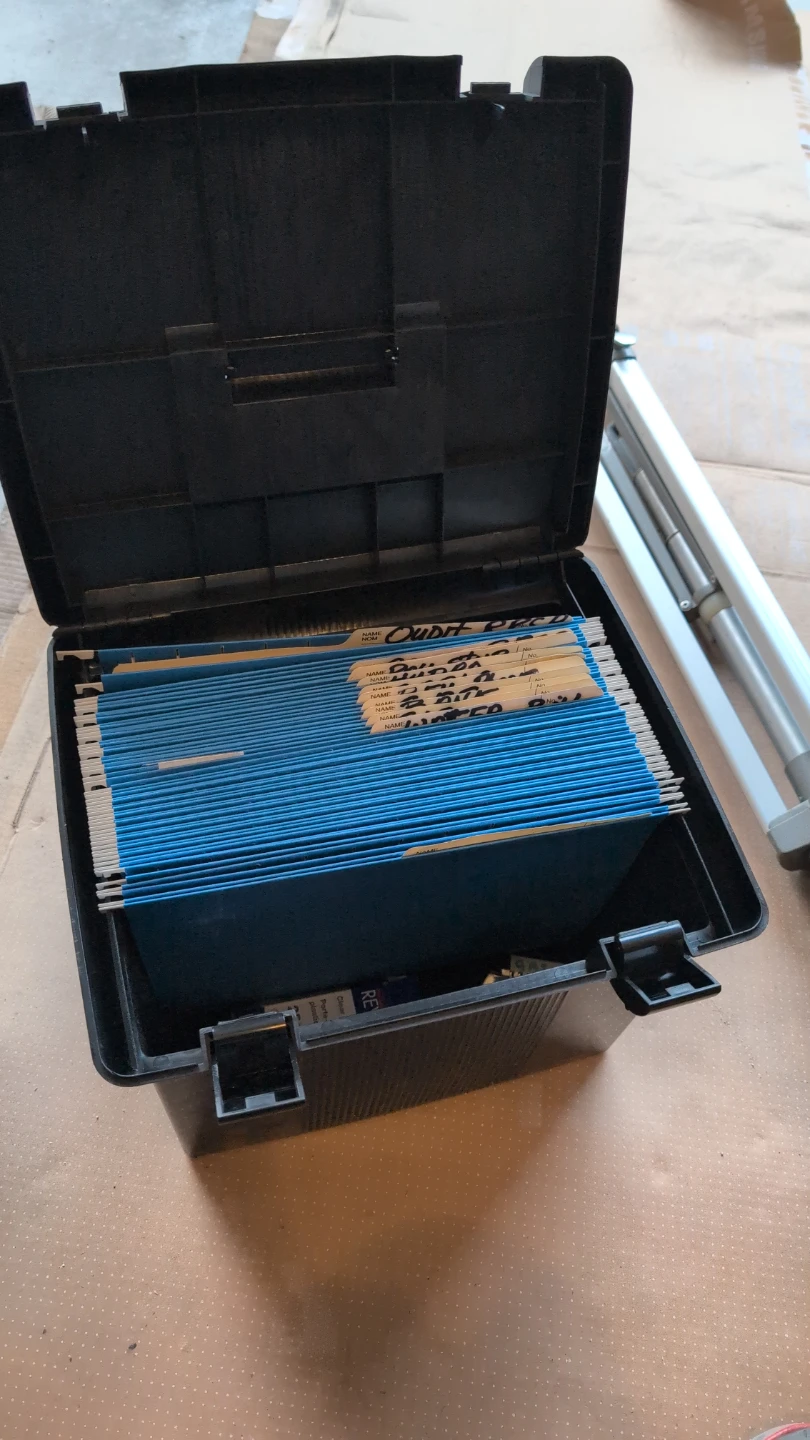 Black Portable Filing Box with Hanging Folders - photo 2