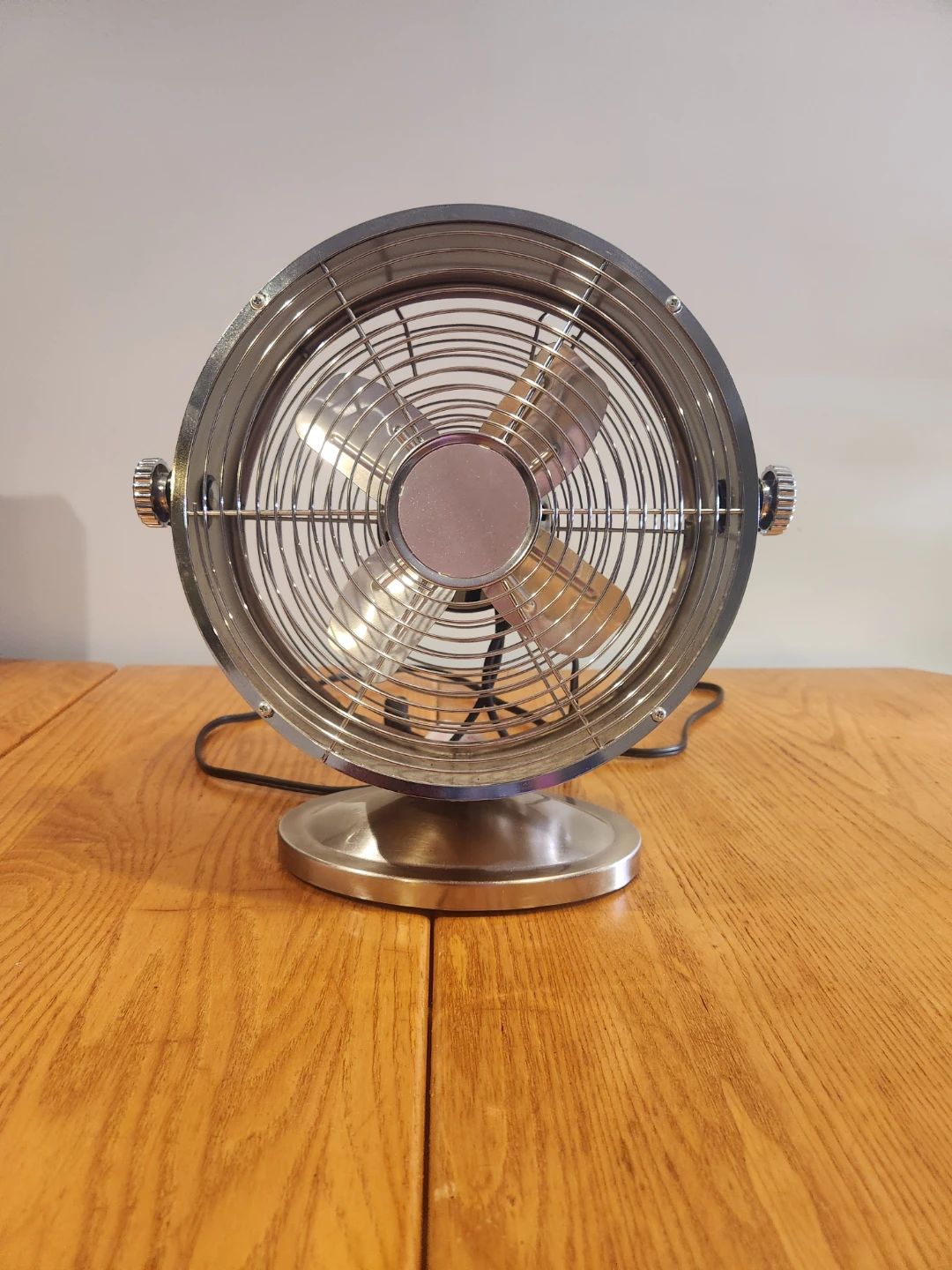 Retro/Vintage Style Fan - photo 2