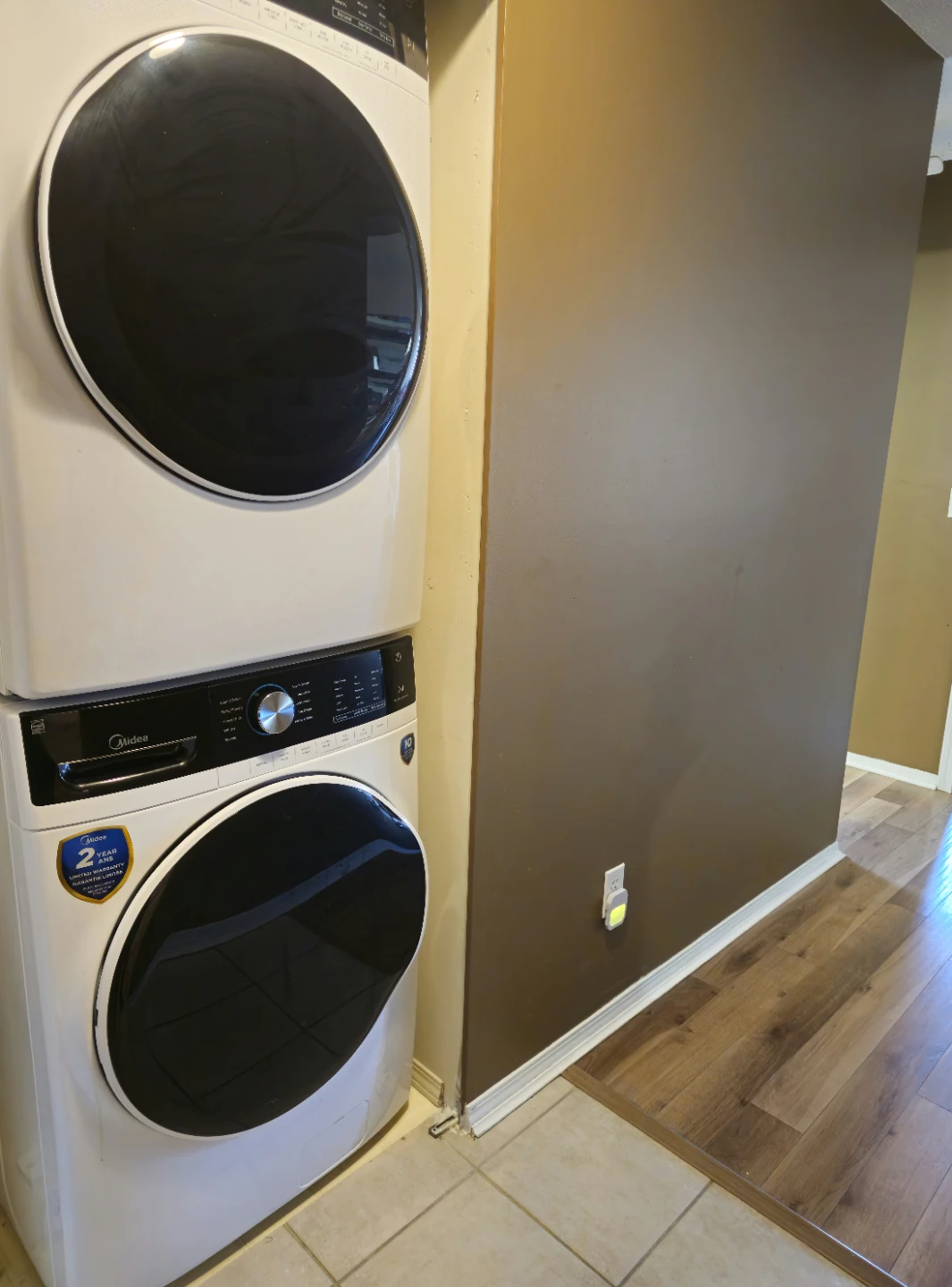 Midea Stackable Washer and Dryer Set