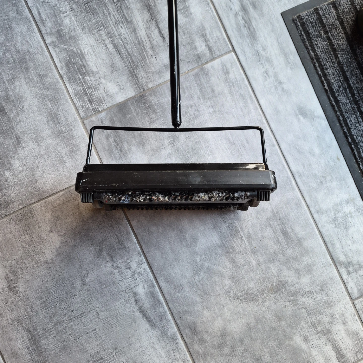 Bissell Sweep Up Manual Sweeper - photo 2