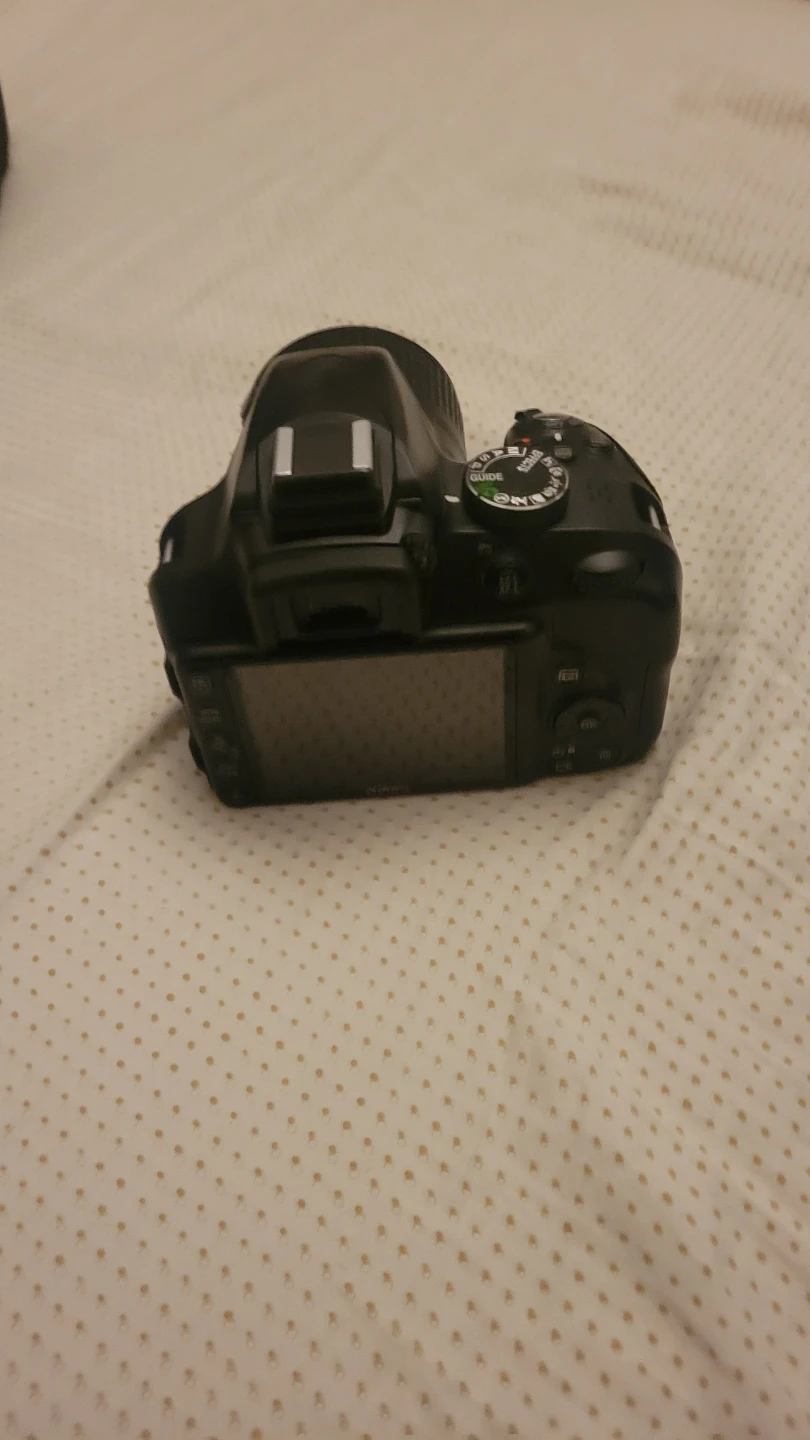 Nikon D3300 DSLR Camera with 18-55mm VR Lens - photo 3