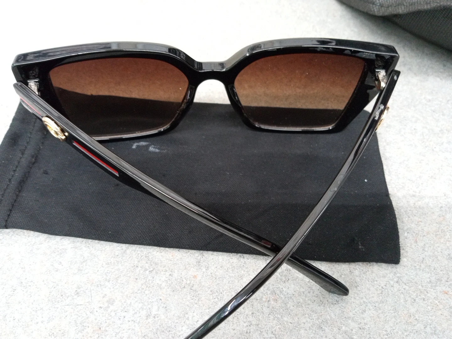 Black Gucci Fashion Sunglasses - photo 2