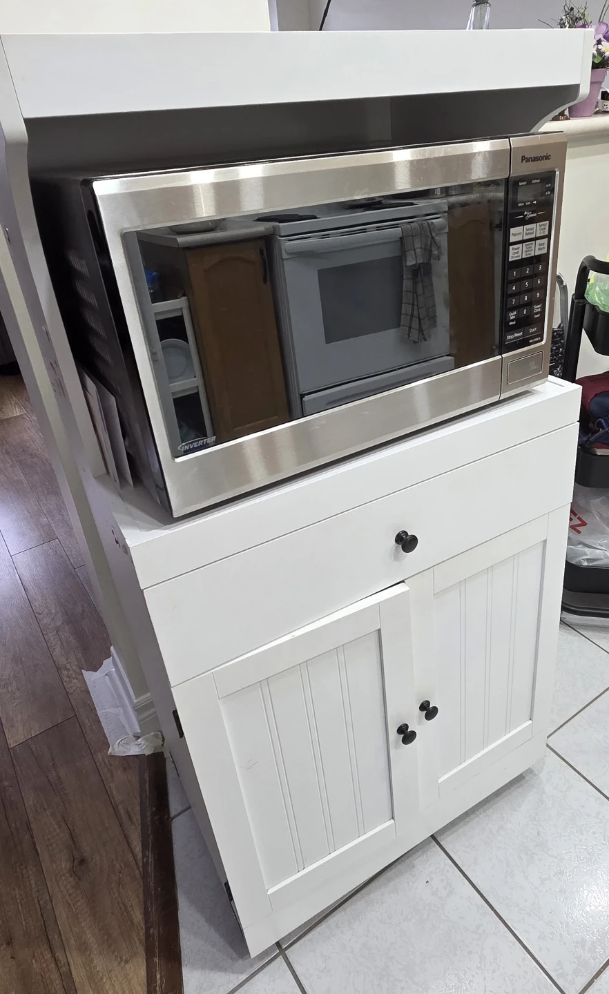Kitchen pantry