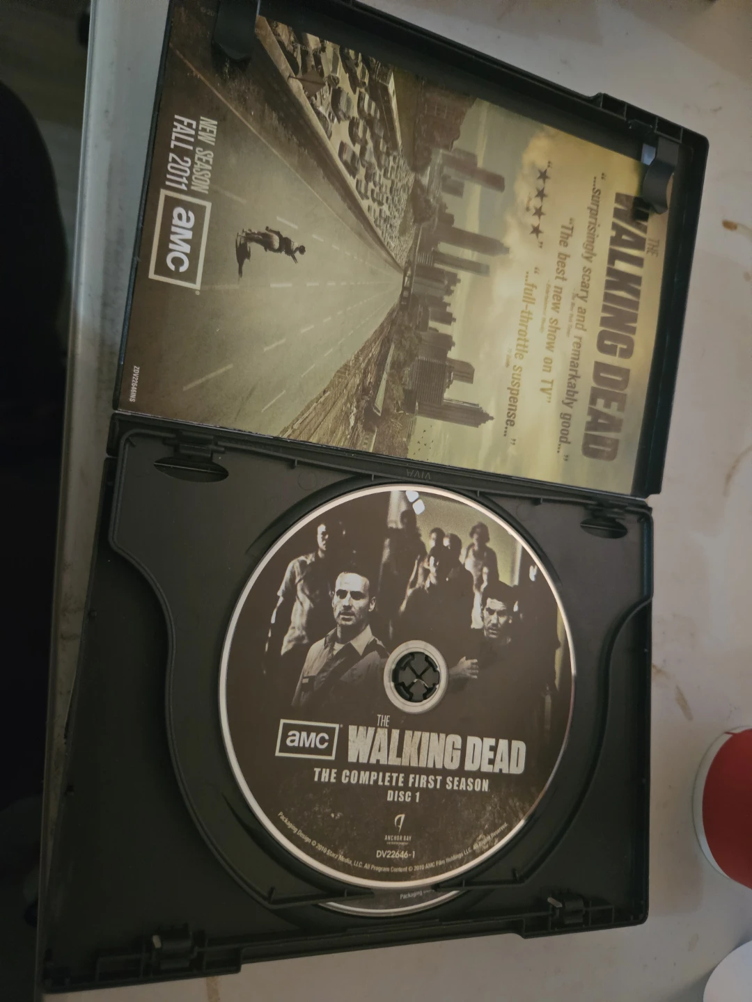 The Walking Dead: The Complete First Season DVD Set - photo 2