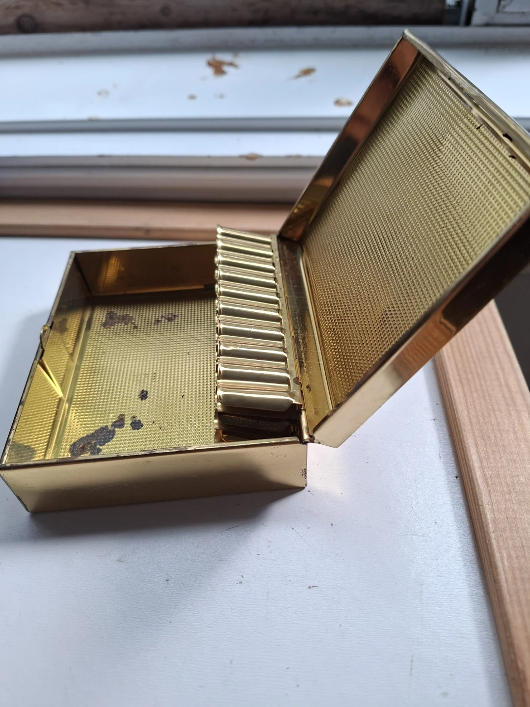 Vintage Gold Tone Cigarette Case Holder - photo 3