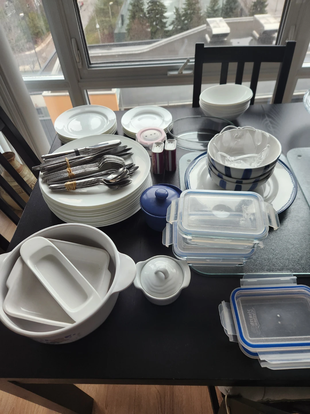 Dinnerware and Cutlery Set - photo 2