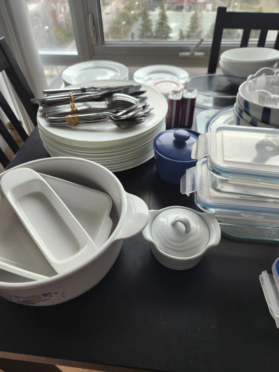 Dinnerware and Cutlery Set - photo 4