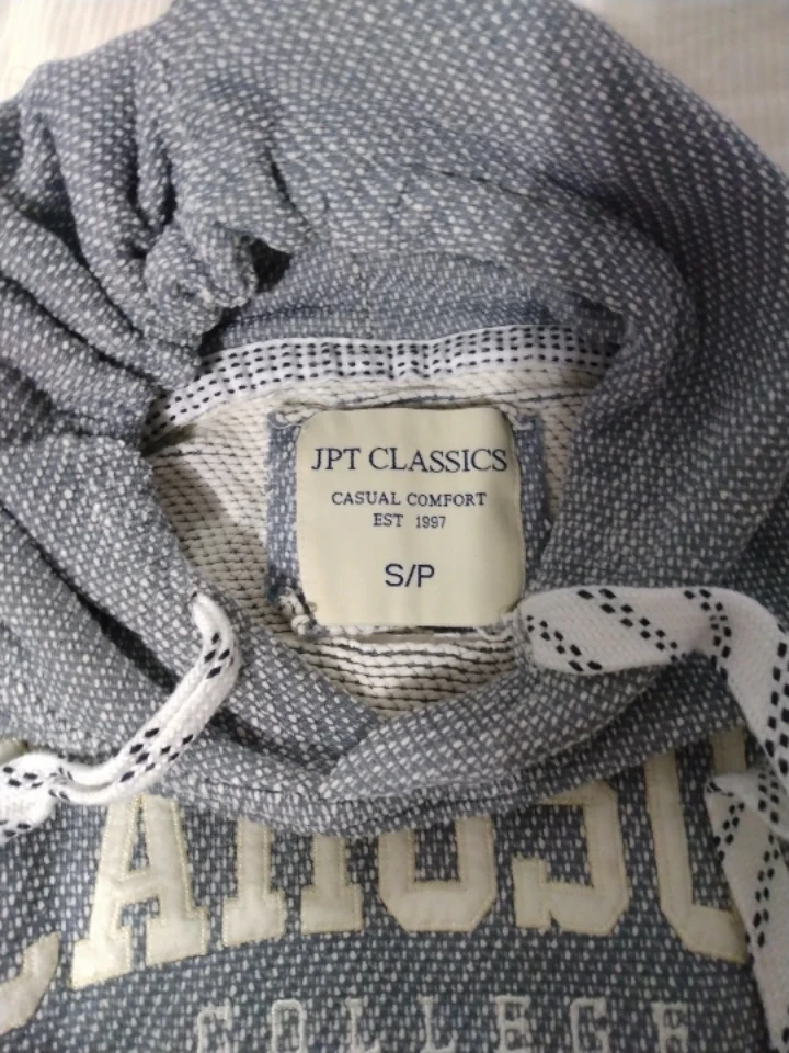 Camosun College Grey Hoodie - photo 2