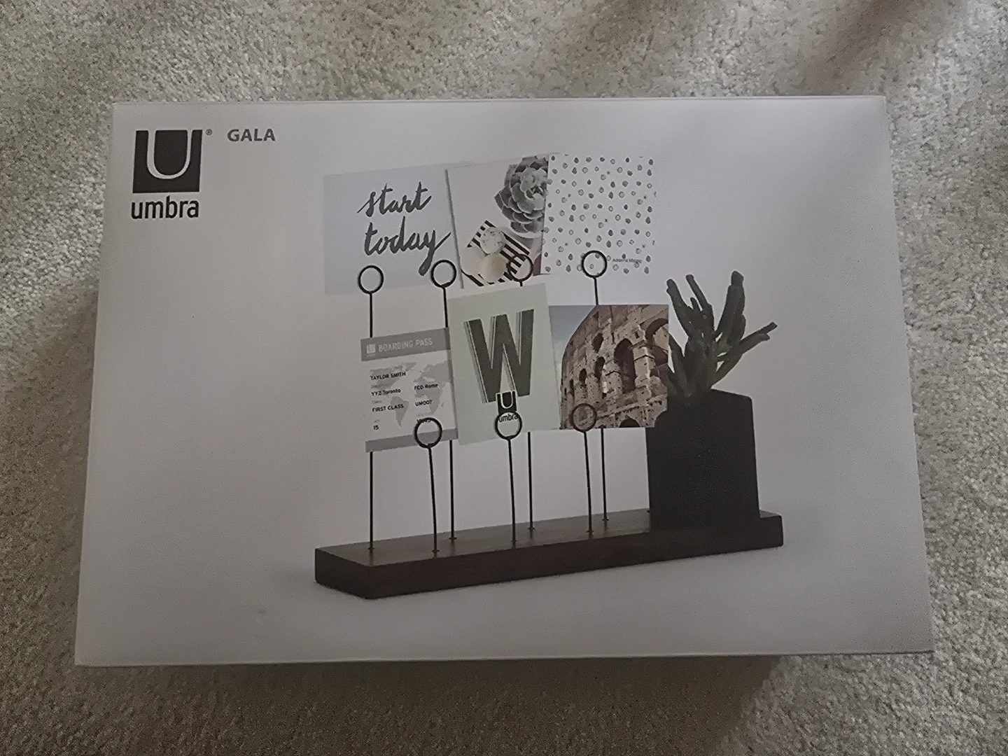 Umbra Gala Photo Display