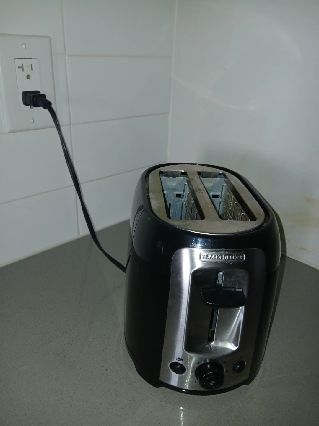 Black+Decker 2-Slice Toaster - photo 2