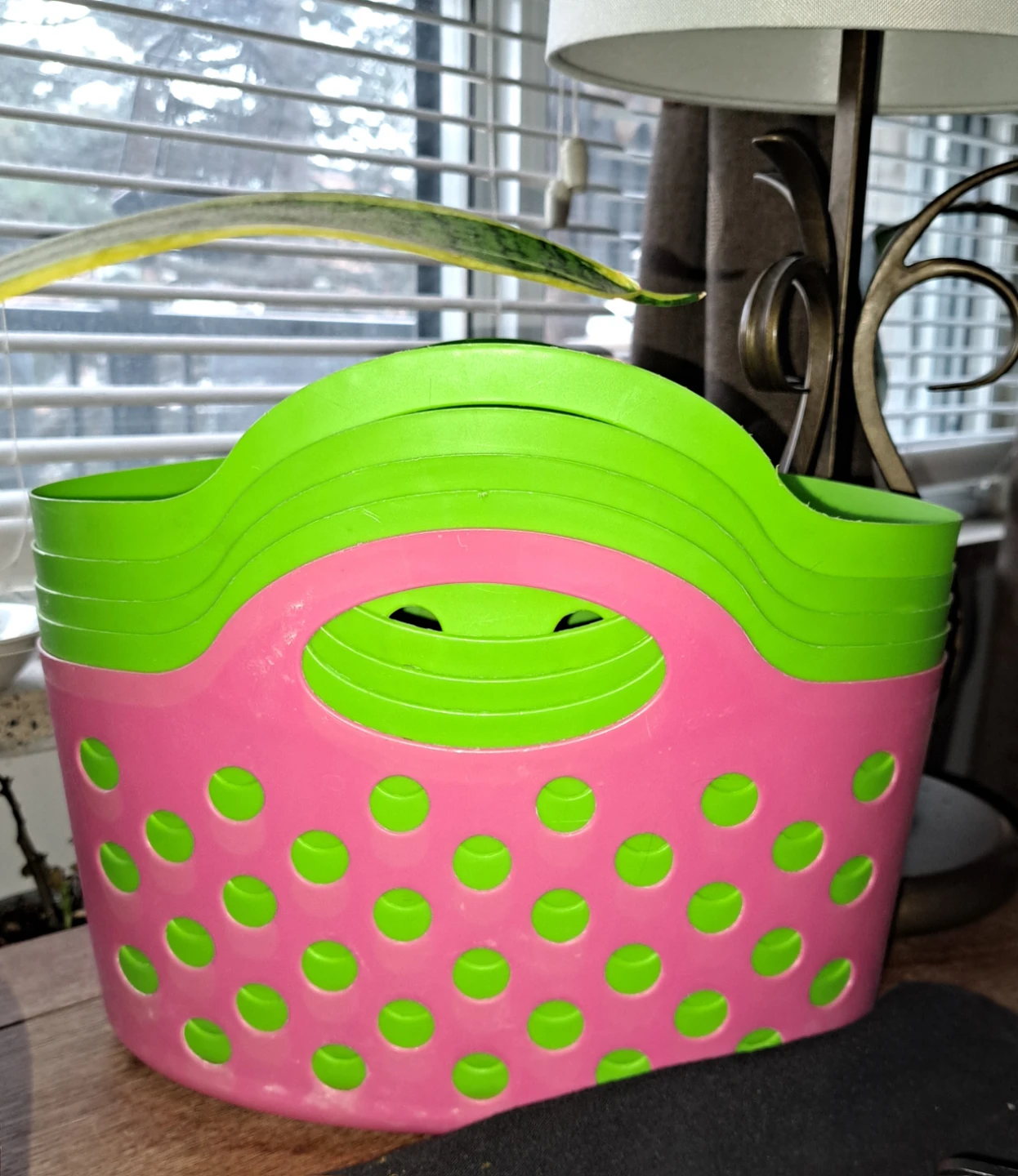 5 Plastic Storage Baskets - photo 2