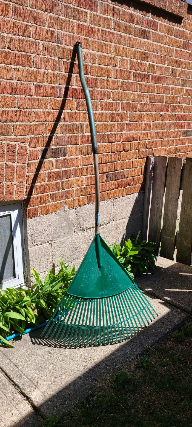 Extra Large Ergonomic Leaf Rake - Faster Clean-Up! - photo 4