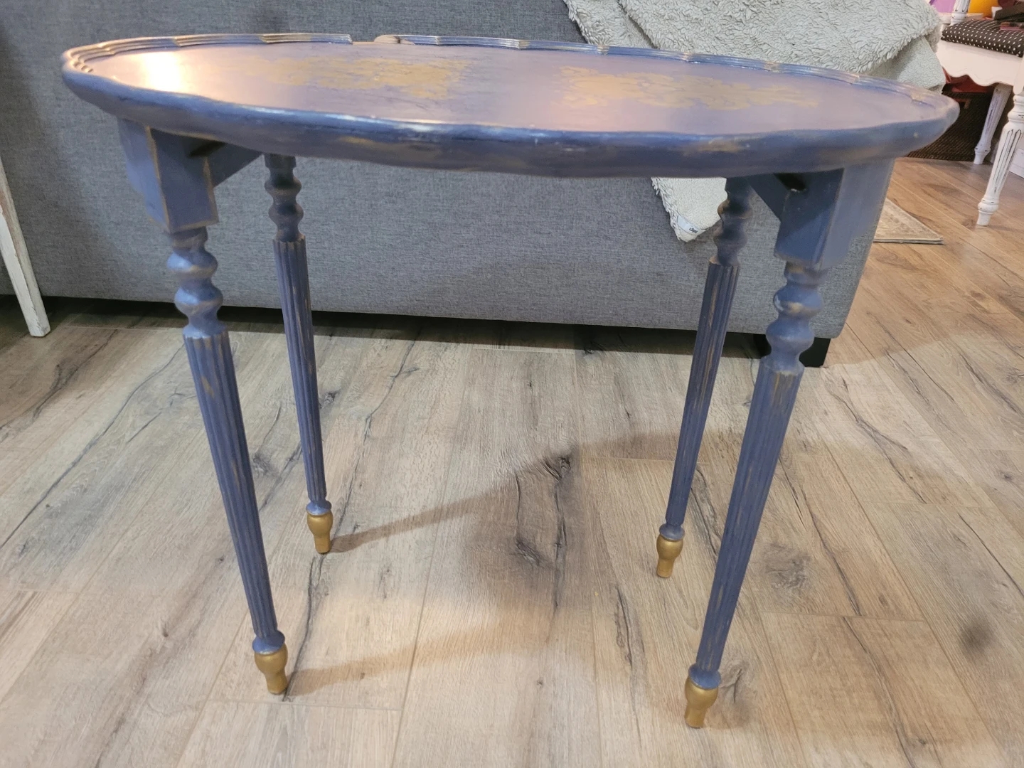 Vintage Style Oval Accent Table - Blue & Gold