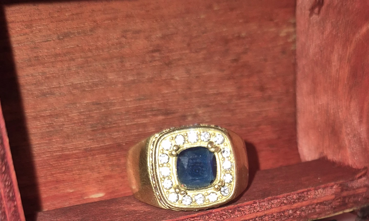 Artificial Gold Ring with Blue Stone - photo 2