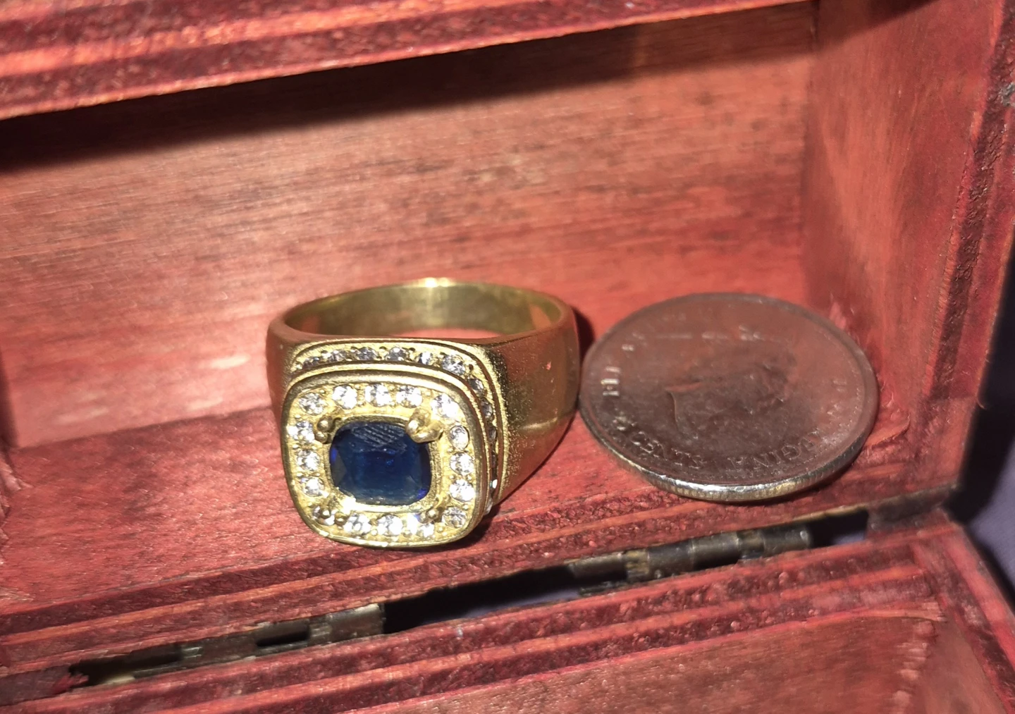 Artificial Gold Ring with Blue Stone - photo 3