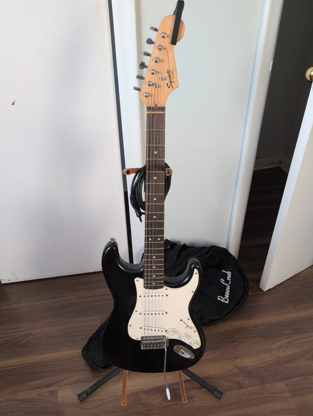 Squier Electric Guitar - Black