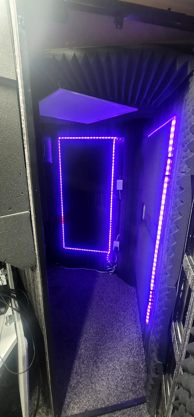 DIY Soundproof Vocal Booth - photo 4