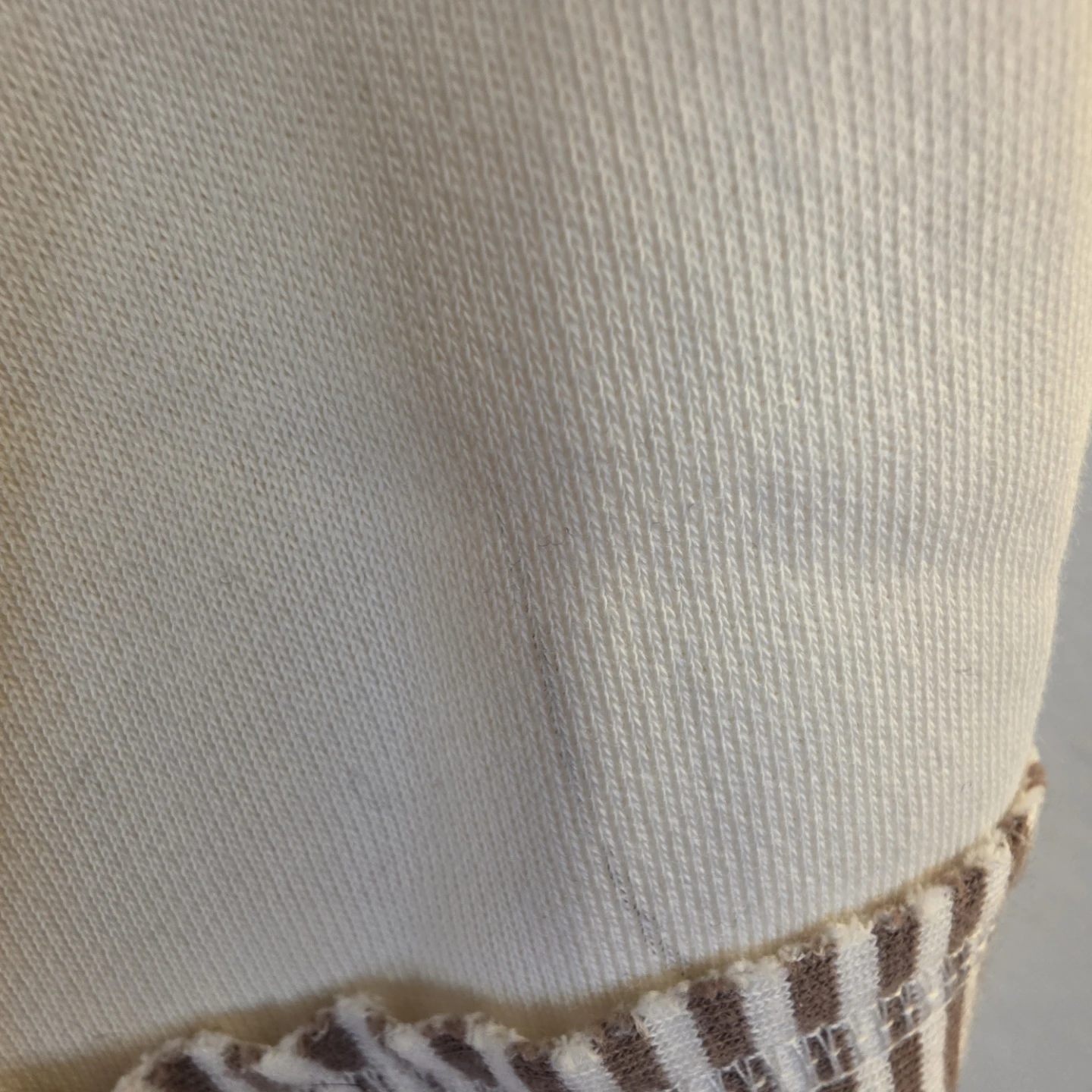 New In NWOT Brown and Cream long sleeves top - photo 4